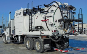Industrial Vacuum Trucks - Guzzler CL dense phase off-load option