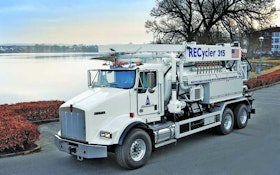 Jet/Vac Combination Trucks/Trailers - Water-recycling combination unit