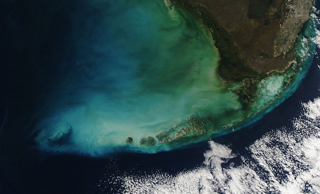 NASA Scientists Test New Tool for Tracking Algal Blooms