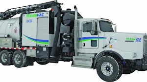 Jet/Vac Combination Trucks/Trailers - Conventionally sized hydroexcavator